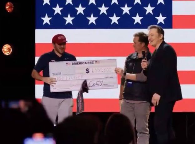 马斯克的乐透活动已宣布最新100万美元奖金得主为密西根州的一位选民。