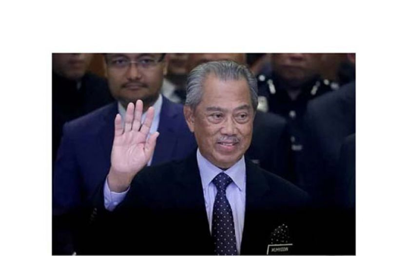 首相丹斯里慕尤丁。
