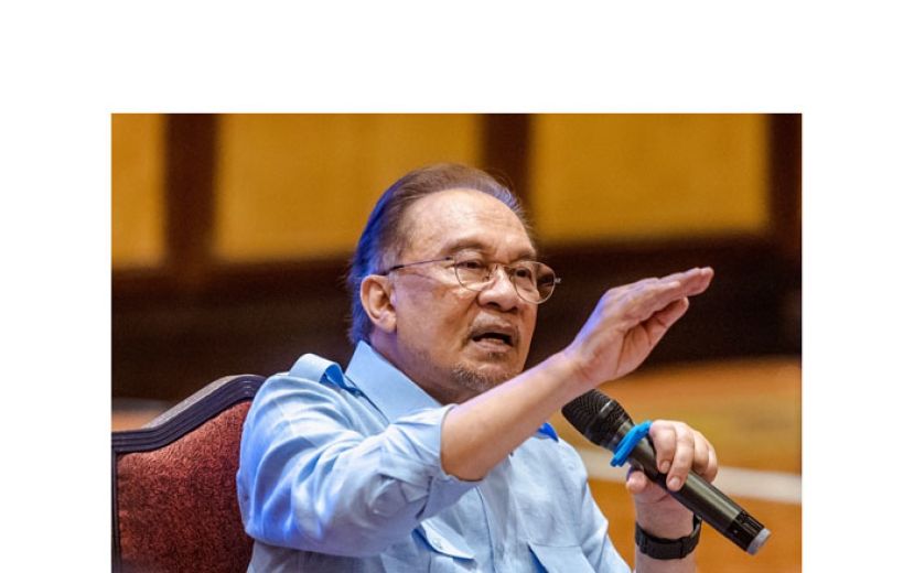 首相拿督斯里安华。