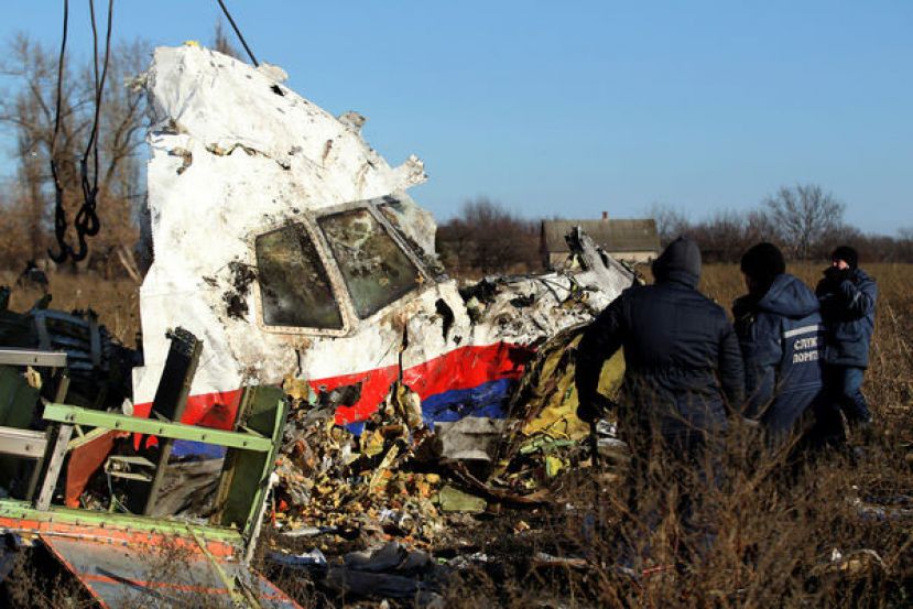 马来西亚航空公司MH17班机2014年在乌克兰上空遭到飞弹击落，机上298人全数罹难。