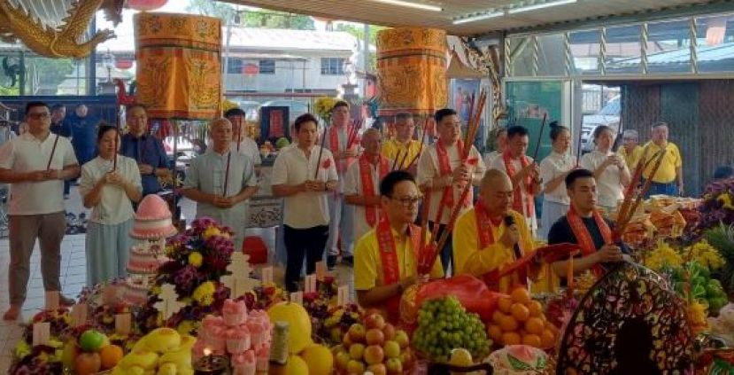 符祥威出席新渔村天圣宫妈祖圣诞千秋吉日宝诞，