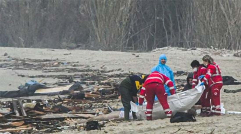 意大利移民船难，增至58人死。