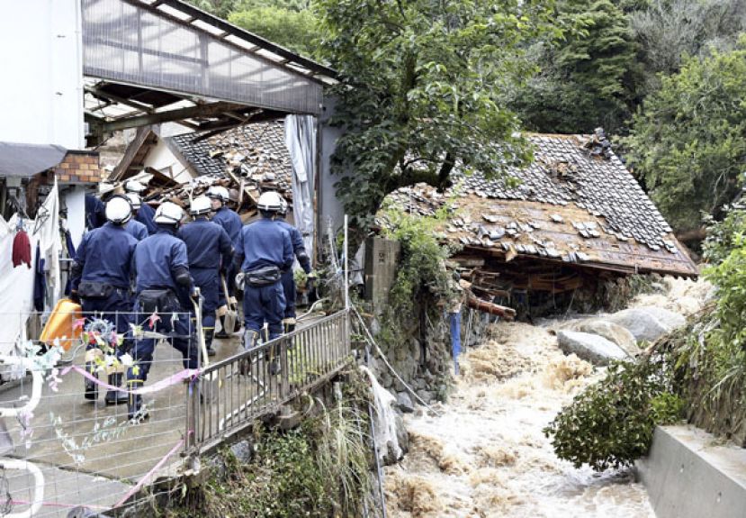 日本九州大雨酿灾。