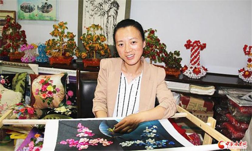 甘肃非遗传承人陈志：一纸一剪刻红韵　丝线织就富民梦