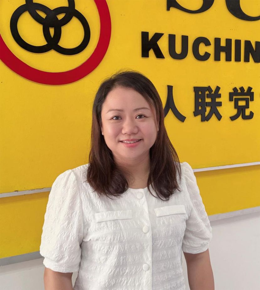 人联党古晋支部妇女组主席蔡姄燕。