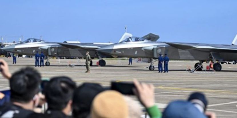 中国新型战机，11月亮相珠海航展。