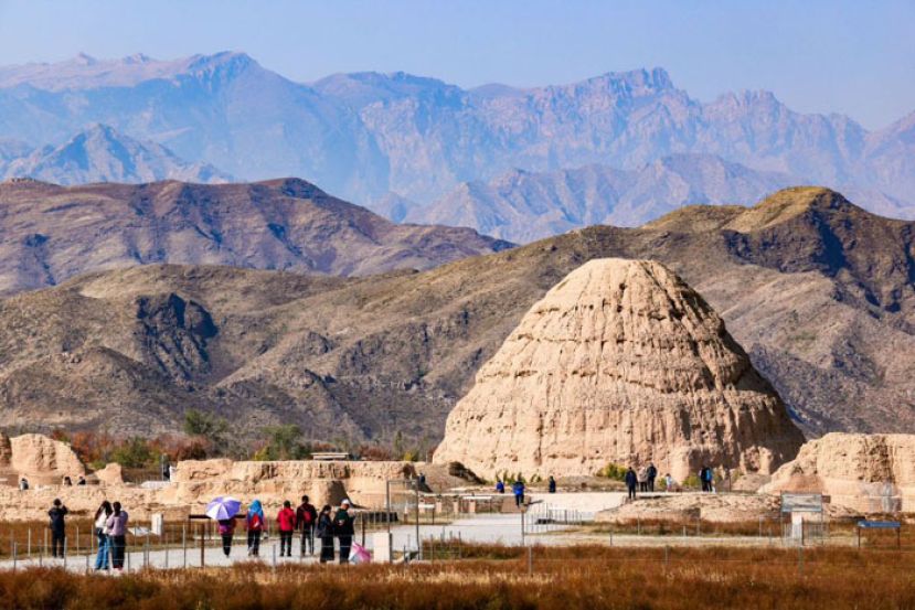 2025年10月，申遗成功后的西夏陵游人不断。