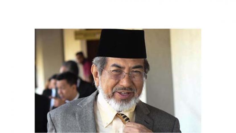 沙巴前首长丹斯里慕沙阿曼。