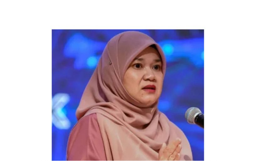 教育部长法迪娜。