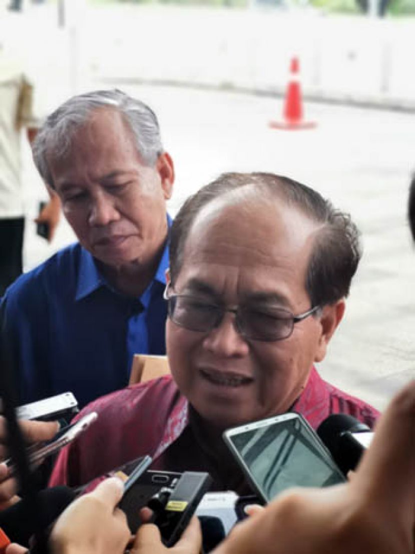 砂副首长兼灾难管理委员会主席拿督阿玛道路拉斯。