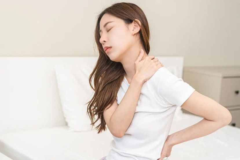 肩颈酸痛竟是因为肠胃不好？  穴位按摩助舒缓