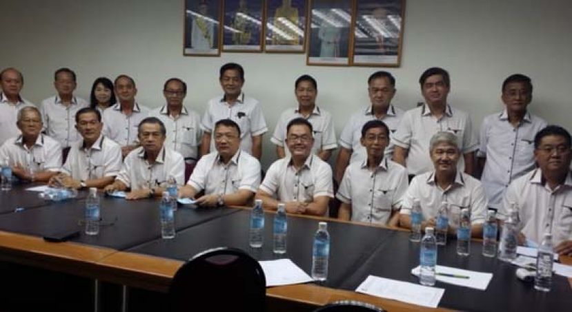 巴哥中公建委会全体理事。