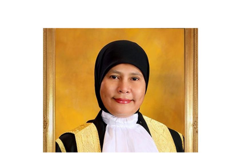 联邦法院首席大法官东姑麦润。