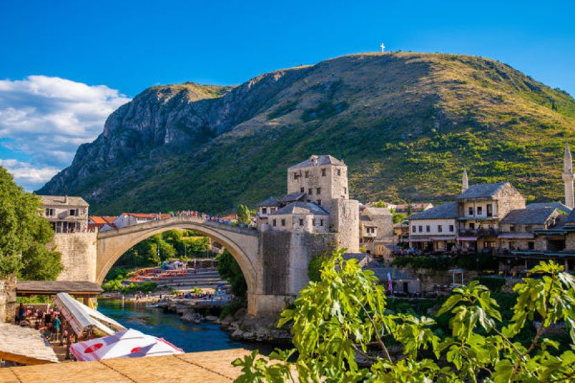 波士尼亚被允许展开加入欧盟的资格谈判。