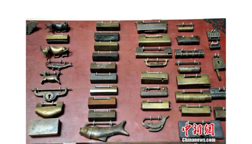 福州中华古锁博物馆里展示的各朝代古锁。