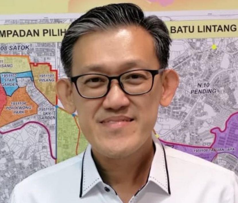 砂人联党副主席薛华东强调，联邦卫生部应要提升砂拉越邦医药设施。