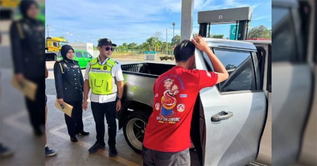 580辆外国注册的车辆马泰边境违反了添油限制