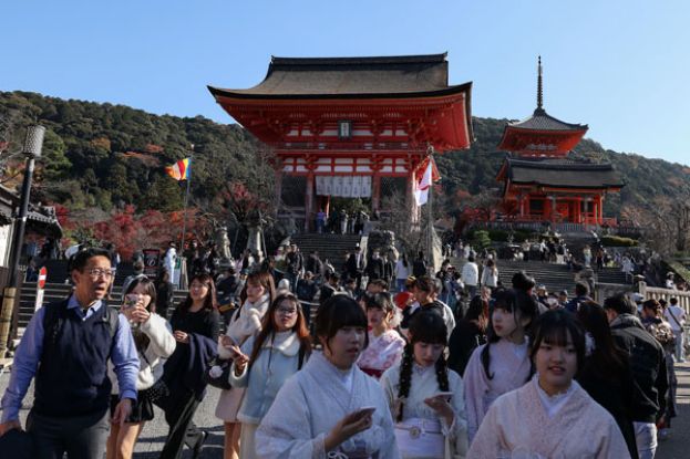 日本人口连续17年减少，首次跌破1.2亿大关。