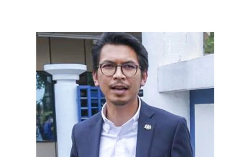 莫哈末卡米尔。