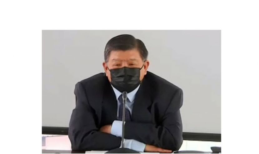 砂卫生局长黄梓学。