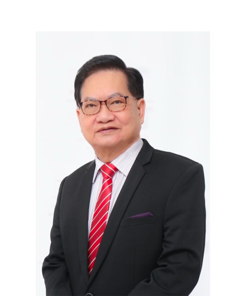 斯木省华总会长兼成邦江中华总商会会长拿督吴标生博士。