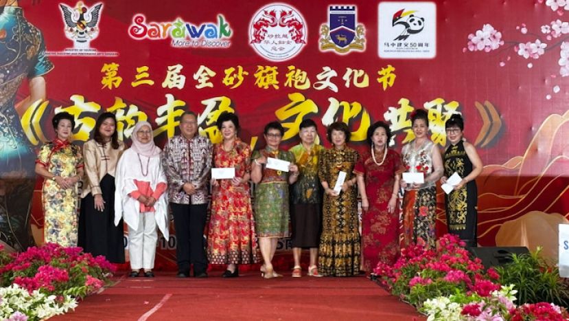 花园走秀"最佳服装奖"的5位佳丽。