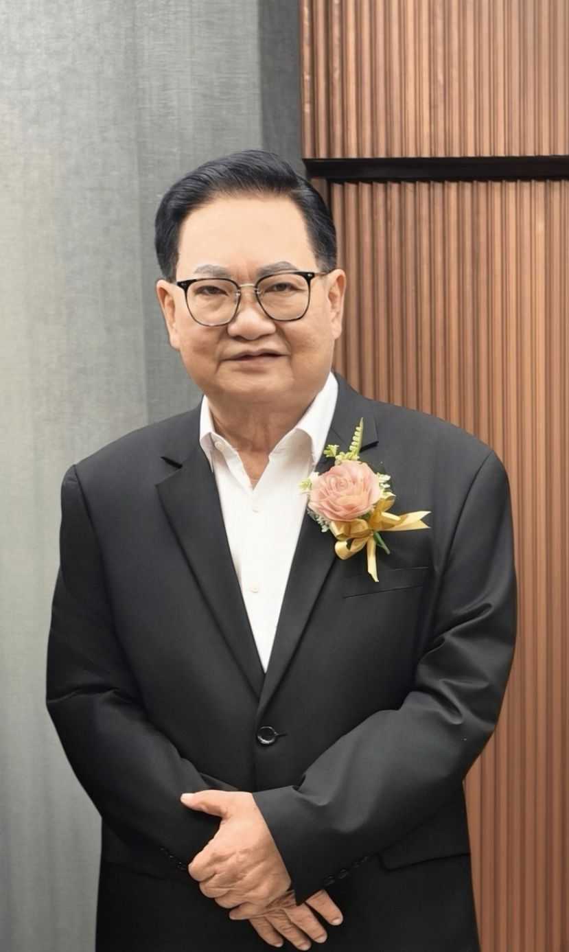斯木省华总会长兼成邦江中华总商会会长拿督吴标生博士。