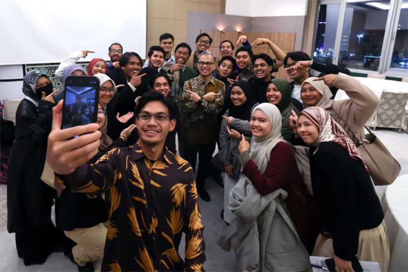 法米官访土耳其  与30名大马学生及旅居者聚会