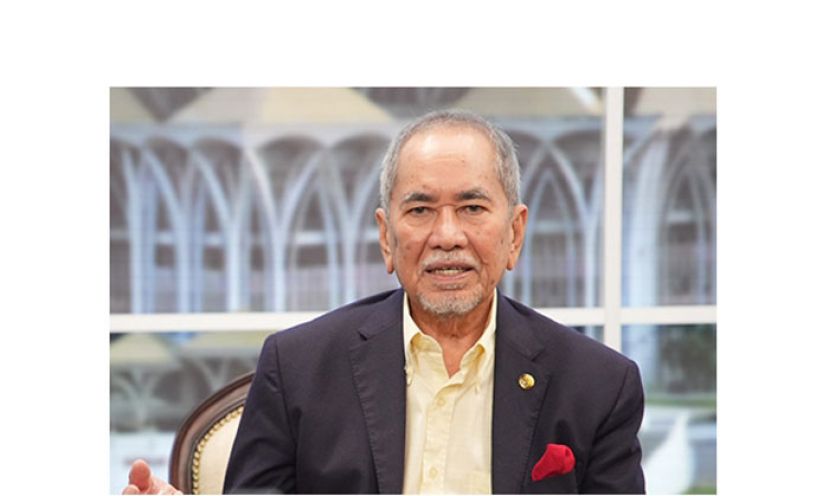 丹斯里旺朱乃迪。