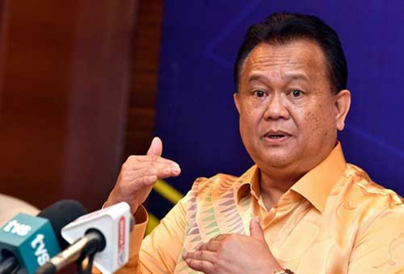 ●拿督斯里亚历山大。