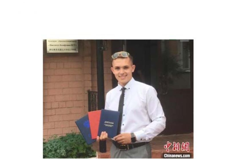 来自俄罗斯伊尔库茨克州的大伟在辽宁大学学习。