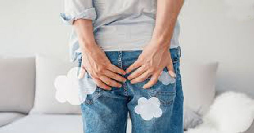 放屁糗熏人喝水慢食赶走臭气