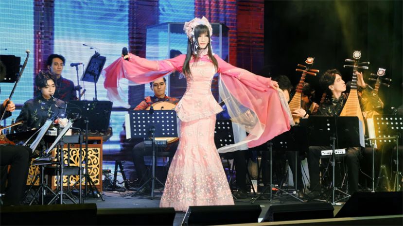 钟洁希《华音如梦音乐会》 五种语言唱响东方艺术　华乐与流行交织疗愈之声