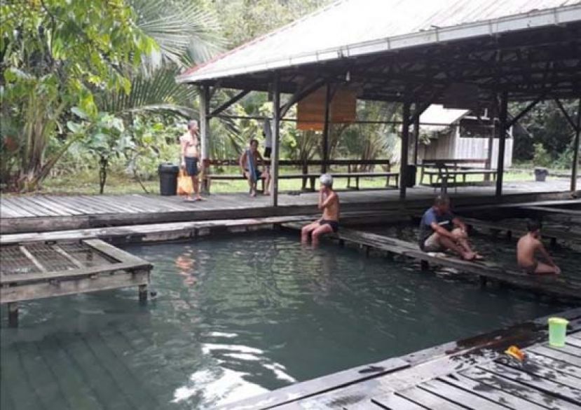 晋连路24哩邦佐温泉。