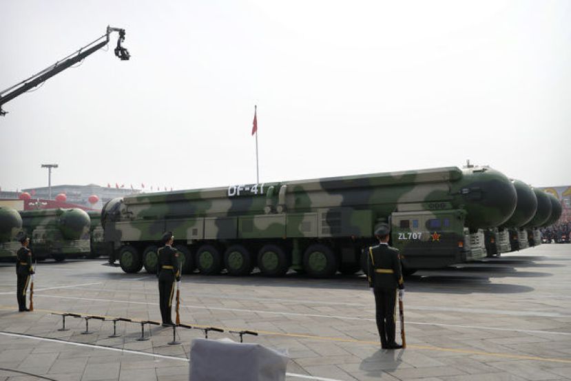中国的洲际弹道飞弹能够携载核武攻击美国本土。
