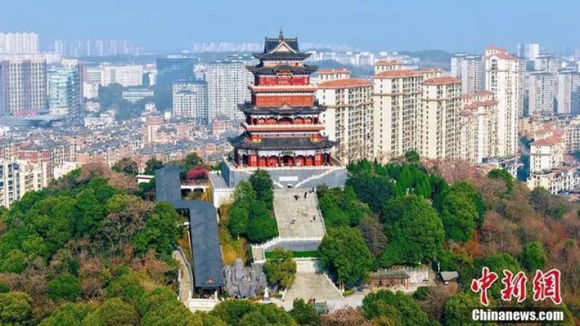 &ldquo;南山公园&mdash;&mdash;德化楼。