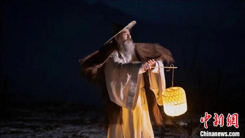 69岁的汉服爱好者陈光宪。