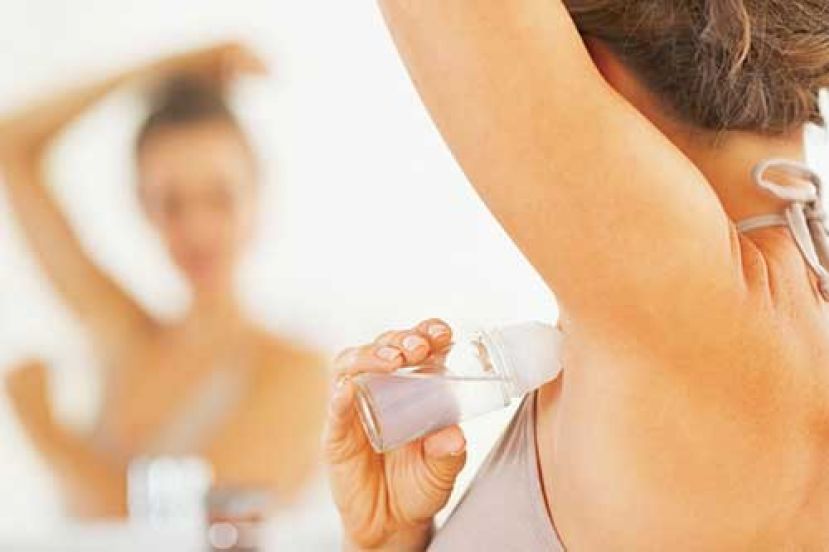 别在出门前用止汗剂