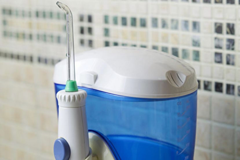 冲牙机比牙刷有何好处？ 4类人适合使用