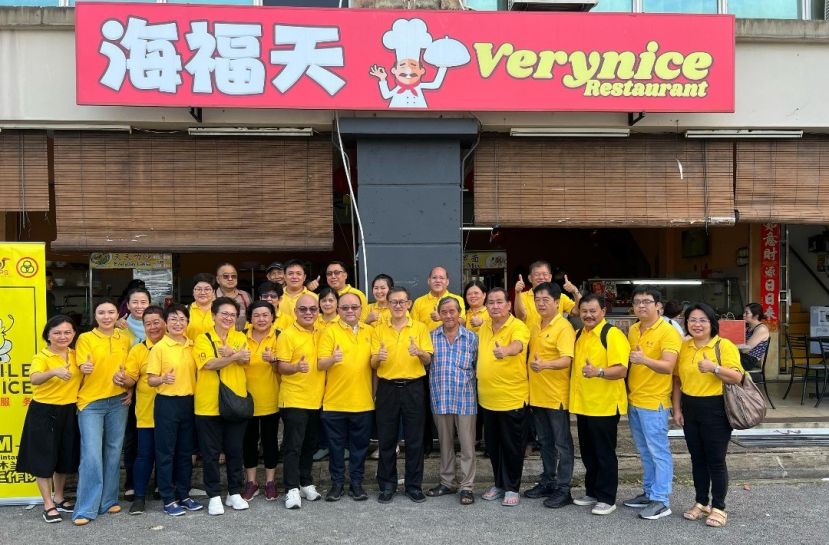 东哥团队设流动柜台     服务精神获民众赞赏