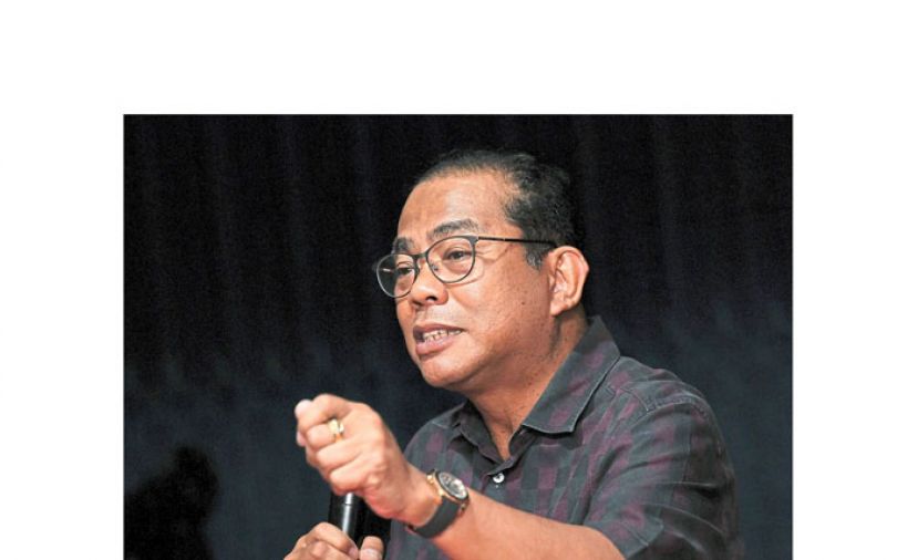 拿督斯里卡立诺丁。