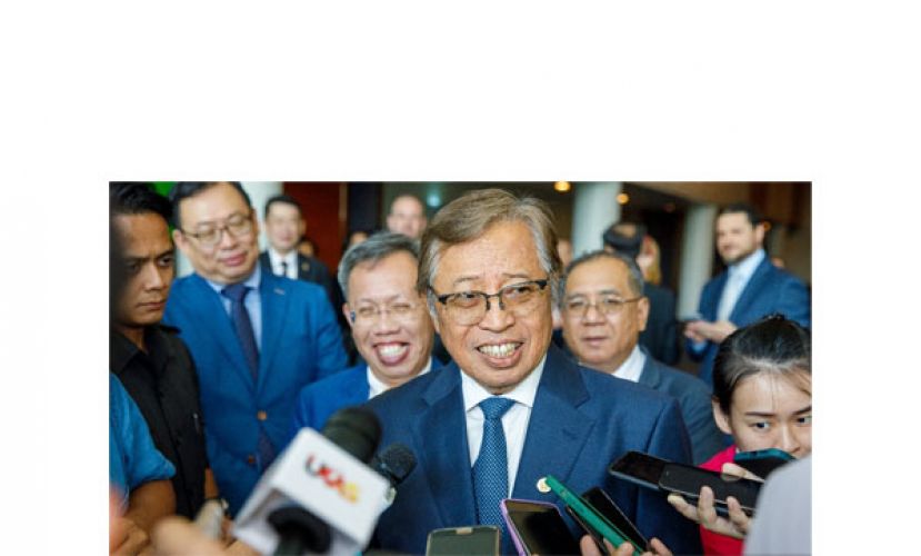 砂政党联盟主席兼砂拉越总理拿督巴丁宜丹斯里阿佐哈里。