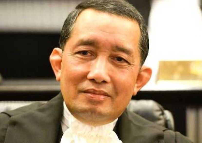 ●总检察长丹斯里依德鲁斯哈伦。