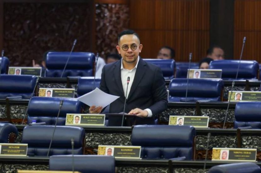 人力资源部长沈志强。