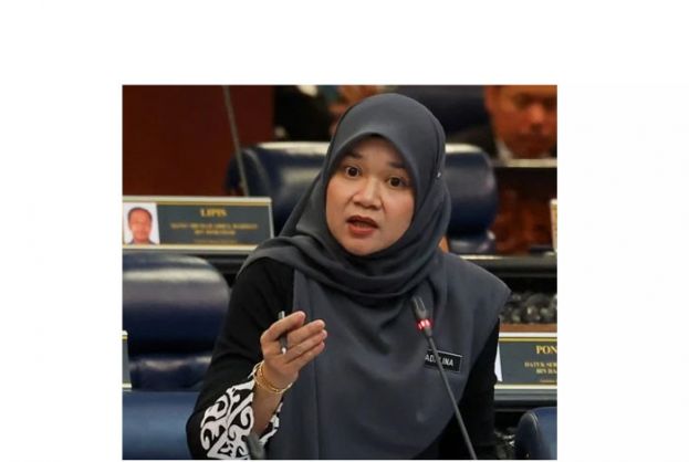 教育部长法丽娜。