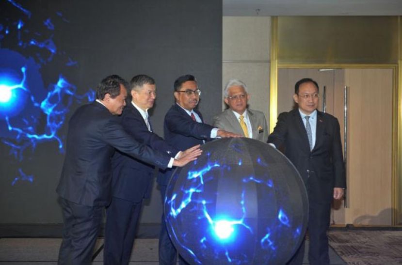 2024年马中峰会推介礼。