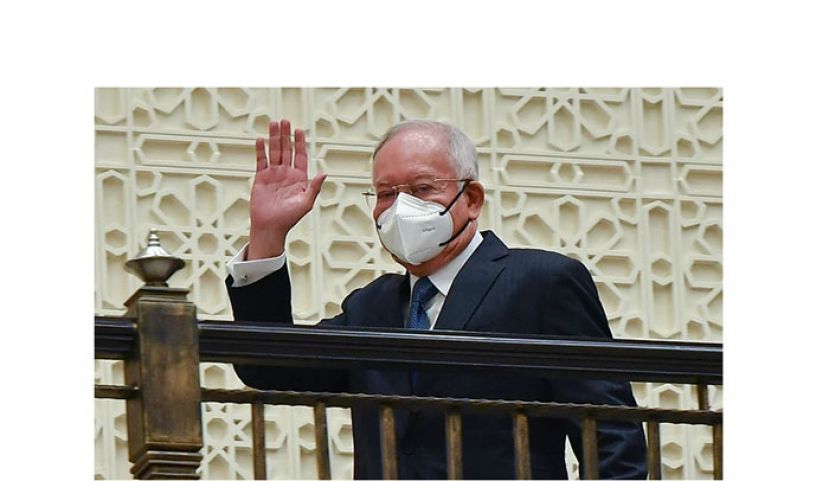 拿督斯里纳吉。