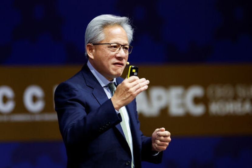 辉达执行长黄仁勋曾说在中国的AI晶片市场份额已降至零。