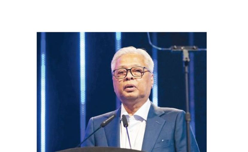 拿督斯里依斯迈沙比里。