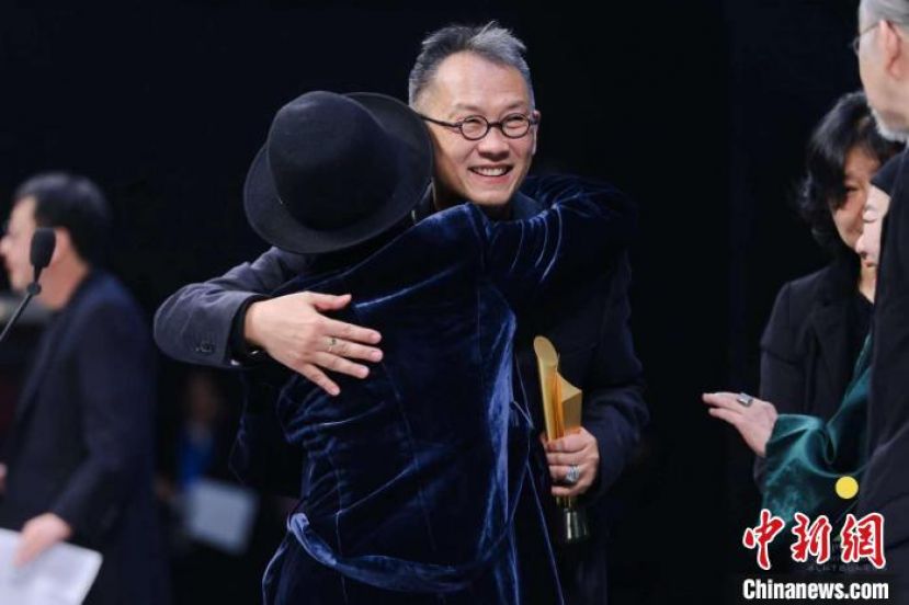 10月16日晚，电影公关传媒顾问王为杰获第七届平遥国际电影展&ldquo;中国电影海外贡献荣誉&rdquo;。